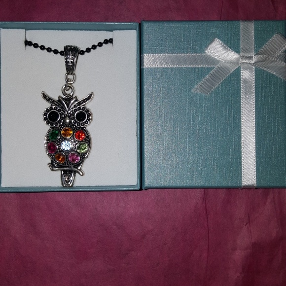 Silver Owl Necklace. - Picture 5 of 8